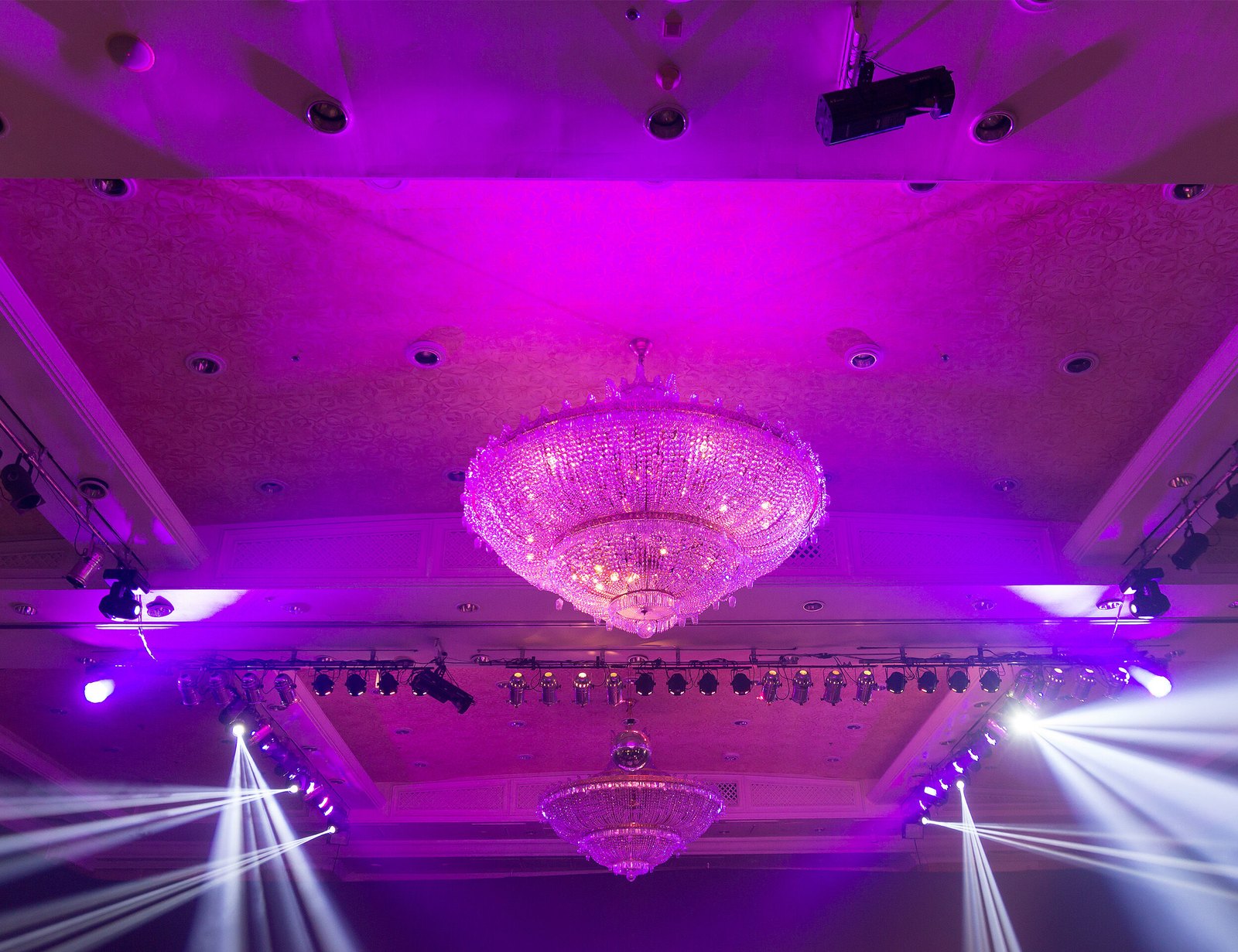 A vibrant chandelier for a sangeet evening
